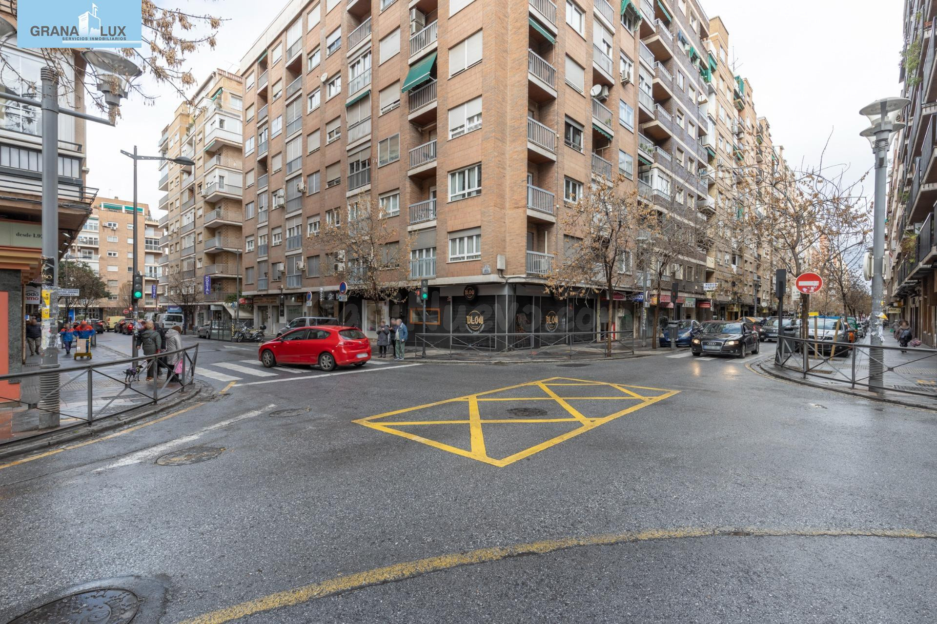 ¡Plaza de garaje en excelente ubicación! - CAMINO DE RONDA