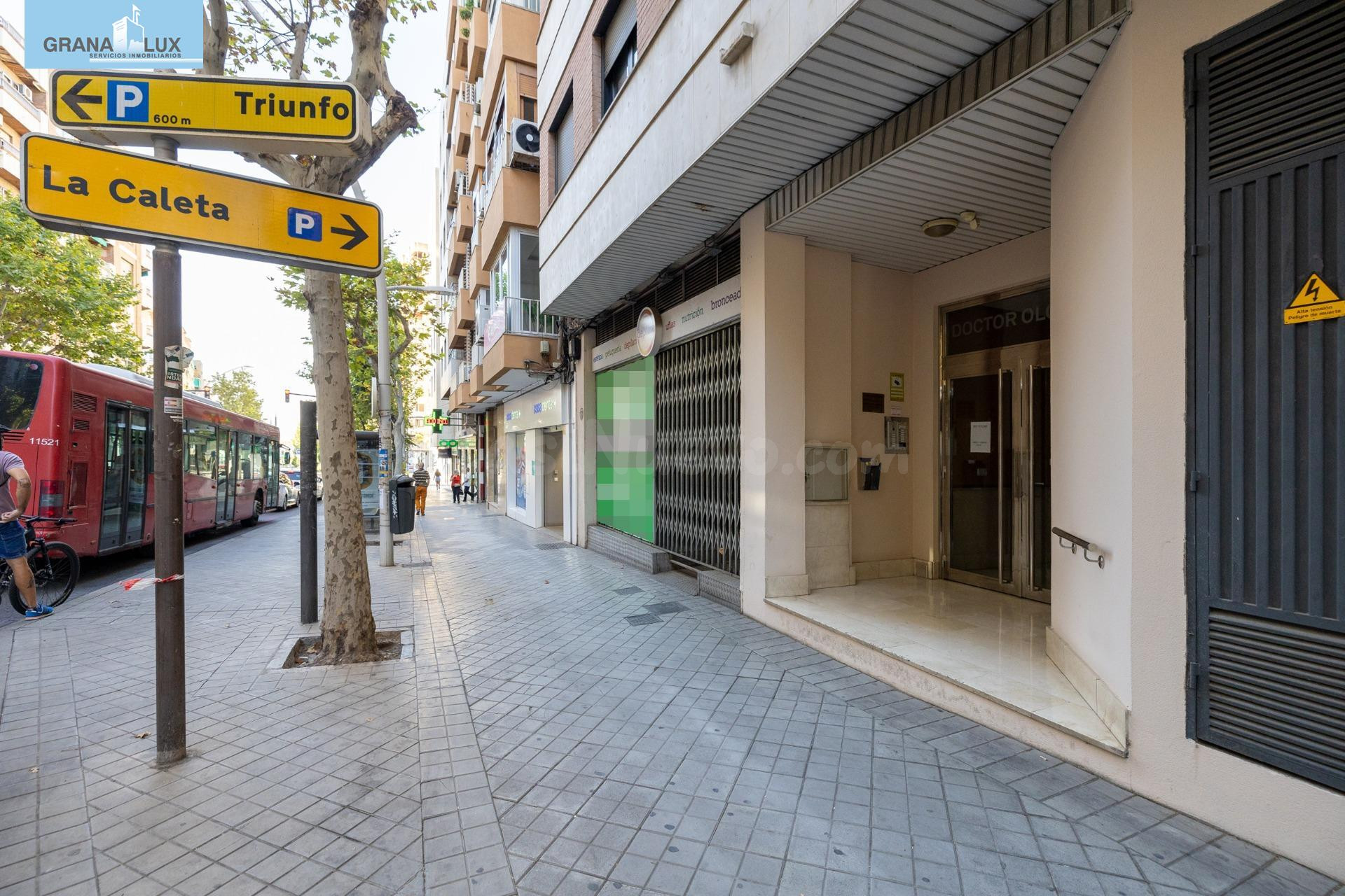 🏢 LOCAL COMERCIAL EN VENTA - ZONA PLAZA DE TOROS, GRANADA
