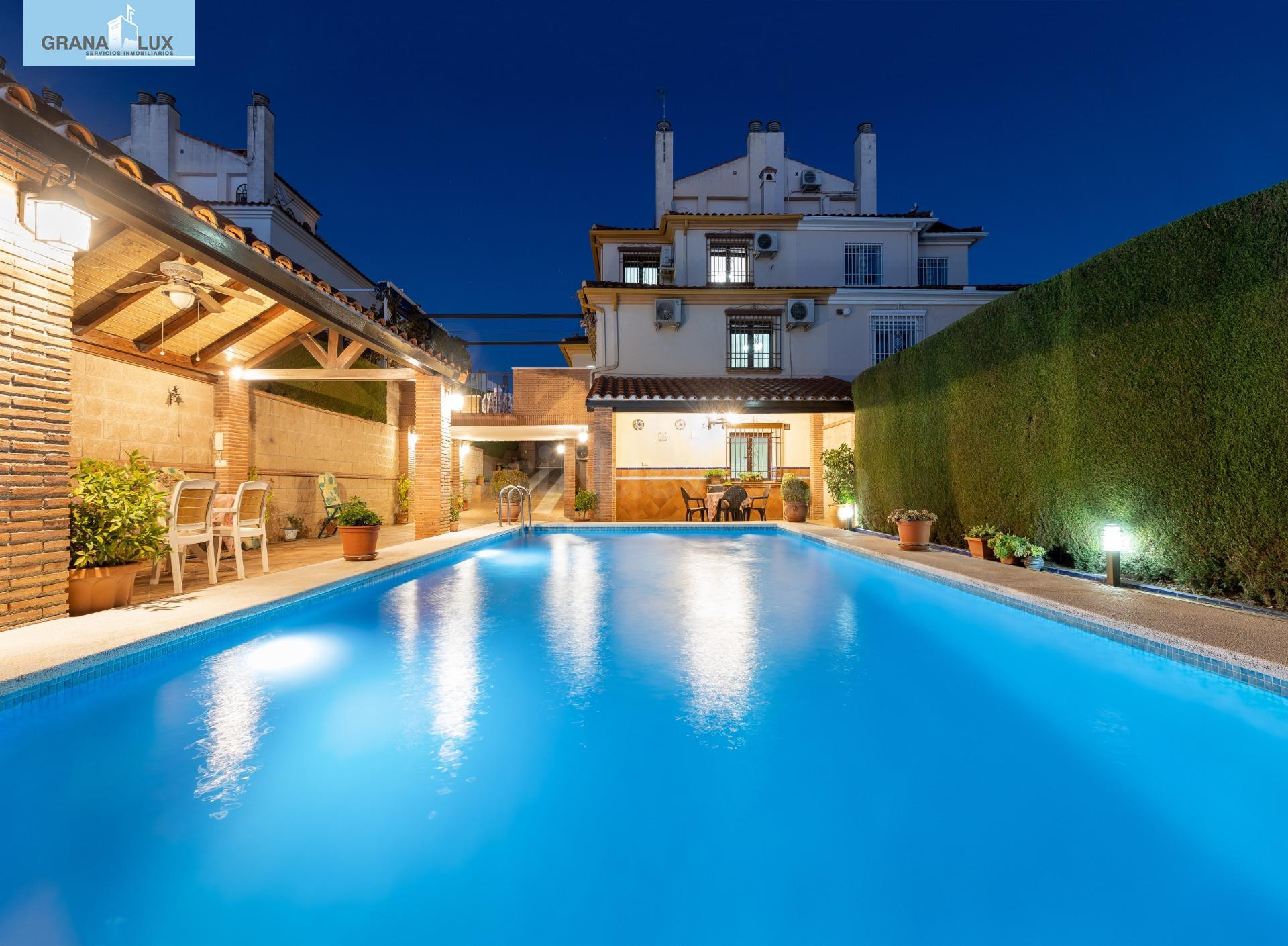 VIVIENDA PAREADA EN MONTELUZ