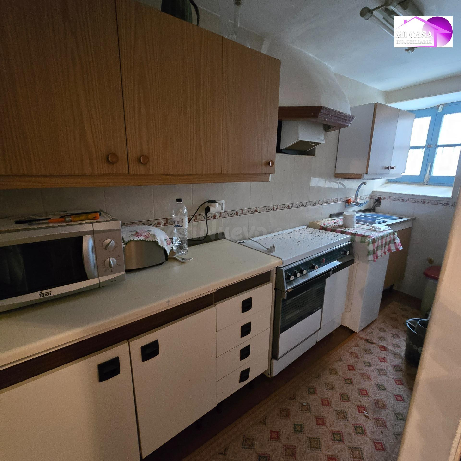 SE VENDE CASA DE PUEBLO EN EL CENTRO DE ARIZA - foto 2