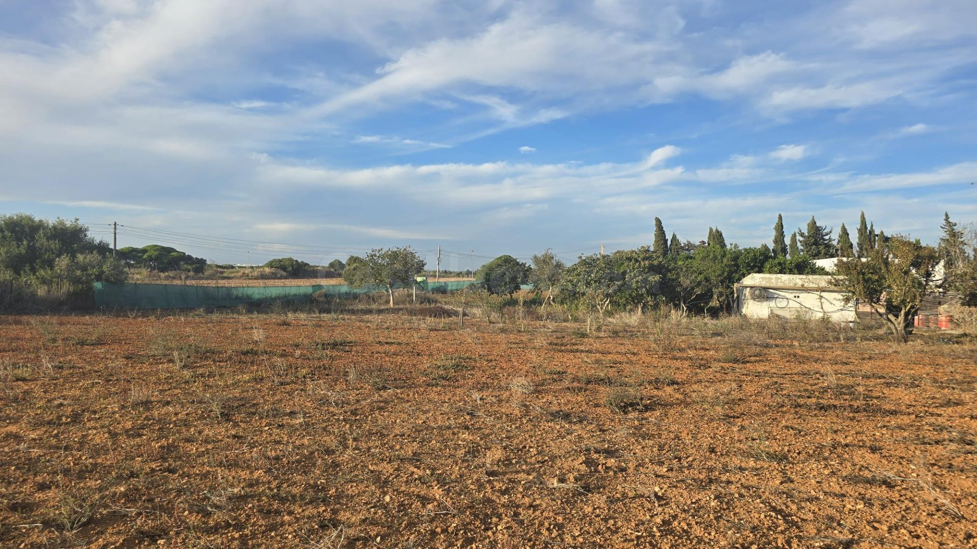 PARCELA -SEGREGADA CON REFUGIO EN ZONA PINAR DE LOS FRANCESES