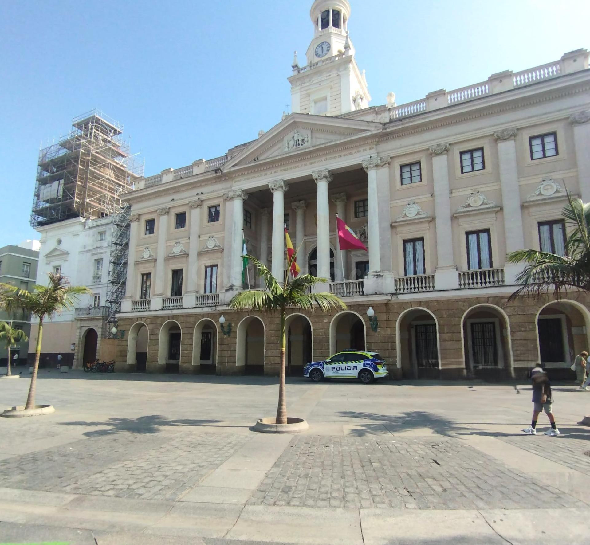 ¡ Vive en el corazón de la ciudad con vistas panorámicas! - foto 3