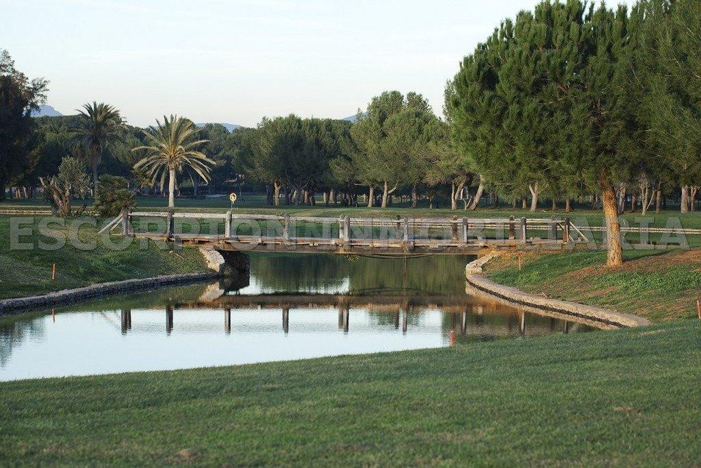 Fantástica villa de lujo en primera línea de golf  en Alquil