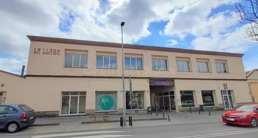 Local en venta en Calle de Montserrat