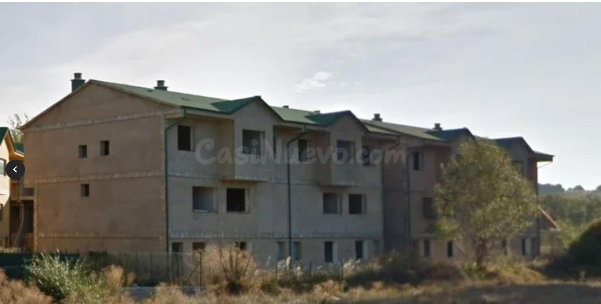 OBRA PARADA EN LLANOS DE ALBA - LA ROBLA - foto 2
