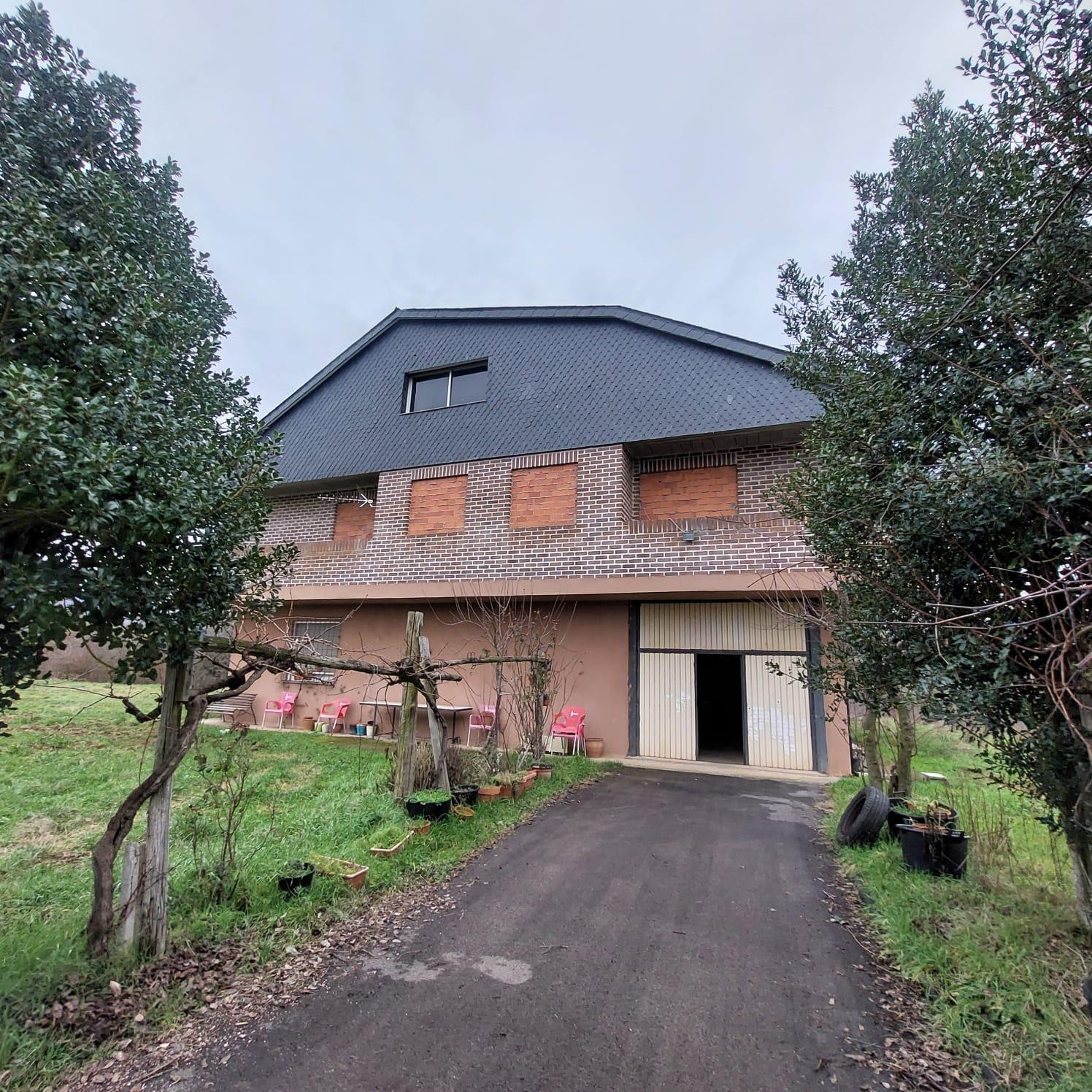 CHALET CON FINCA DE 24.700 m2 EN PUENTE BOEZA - foto 2