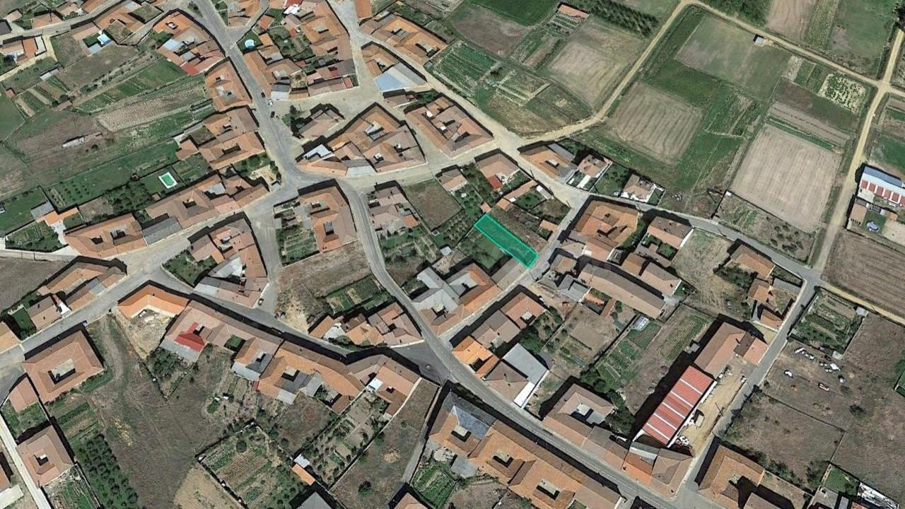 TERRENO URBANO EN BENAVIDES DE ORBIGO - foto 3