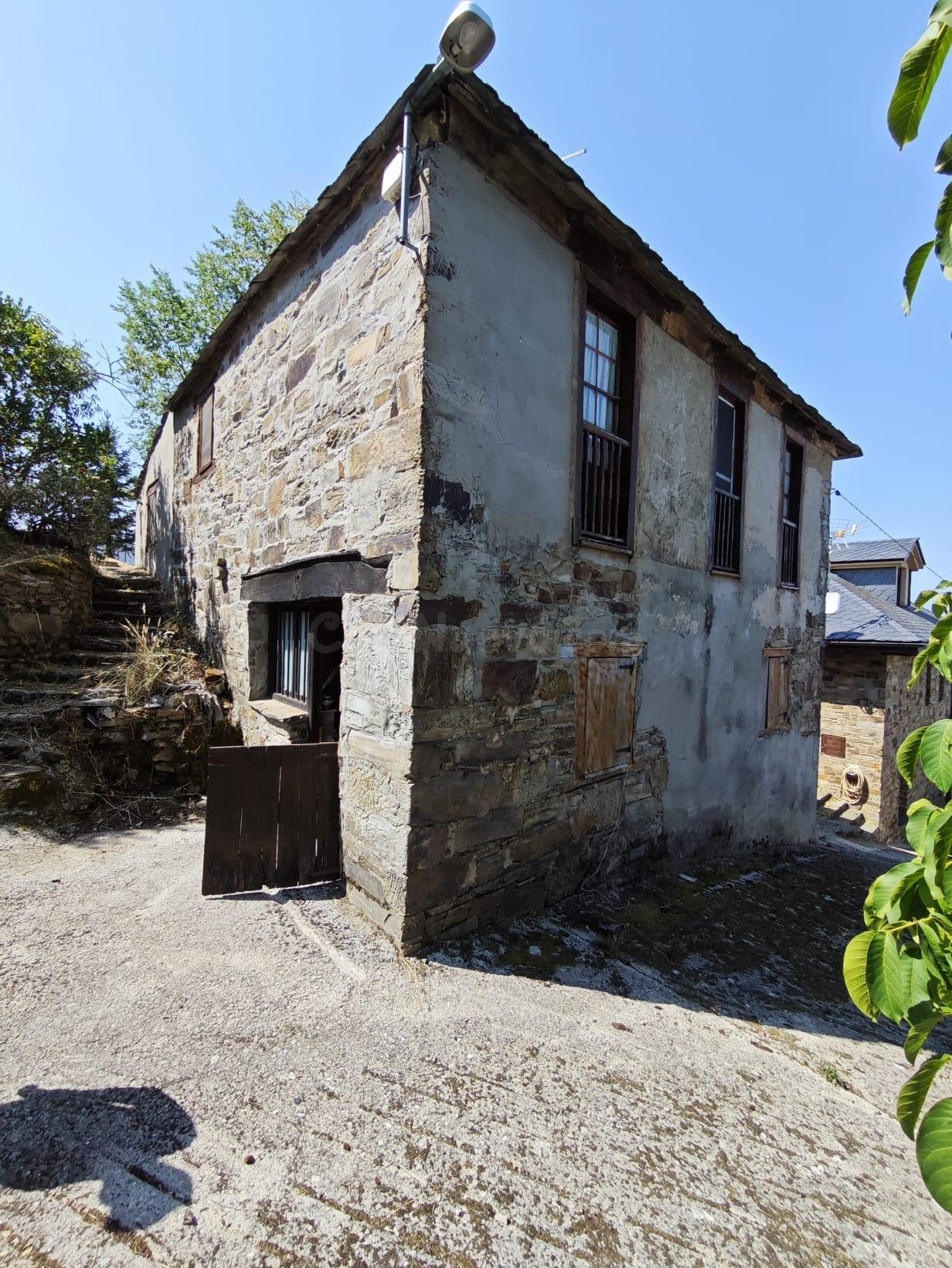 Venta casa El Acebo "Camino de Santiago"