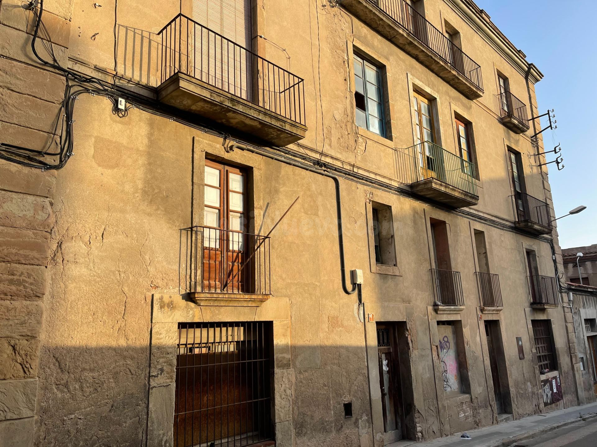 FINCA CENTRE IGUALADA AMB MOLTES POSSIBILITATS