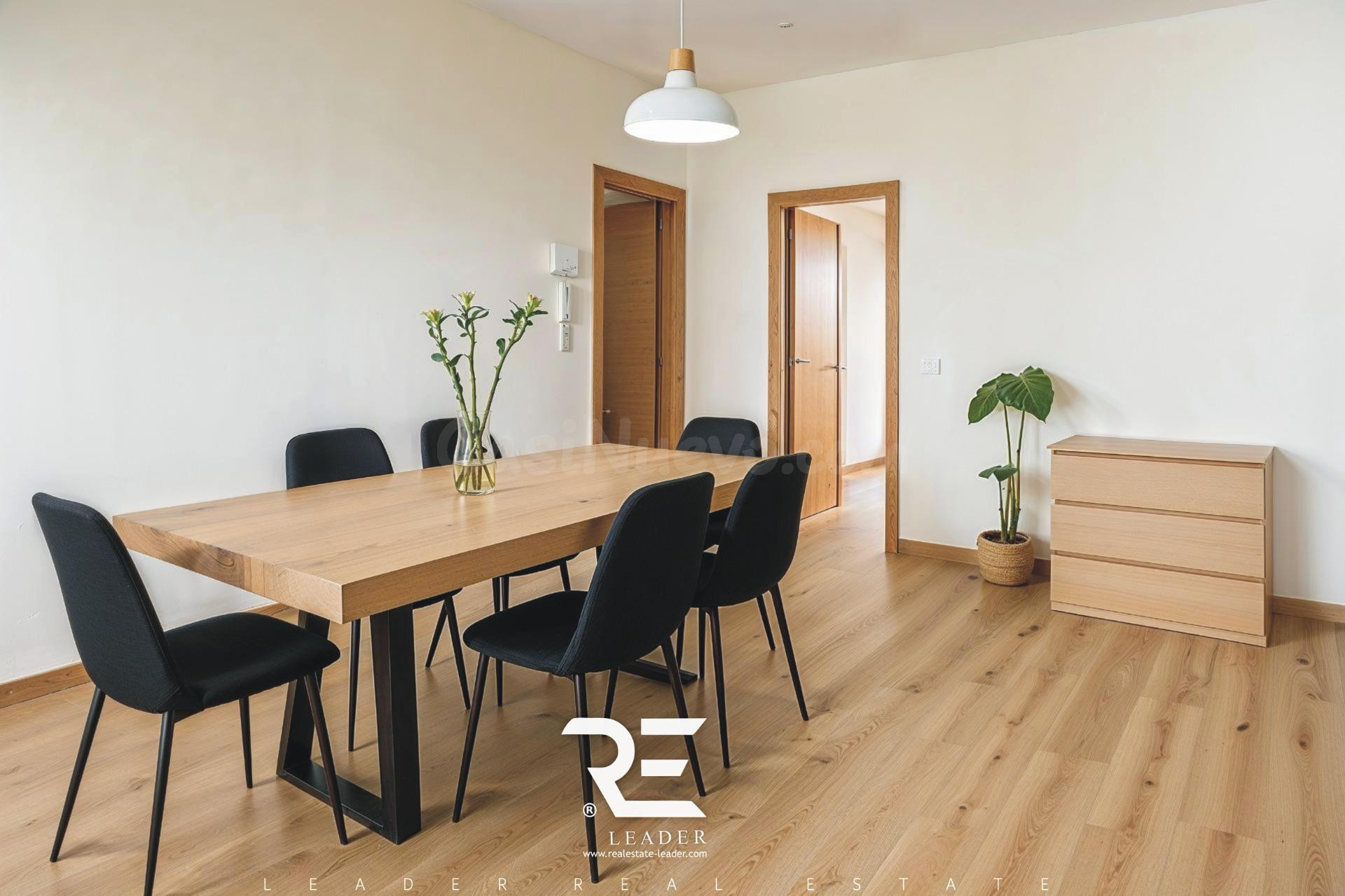 ESTUPENDA VIVIENDA REFORMADA EN PLANTA BAJA CON TERRAZA !!