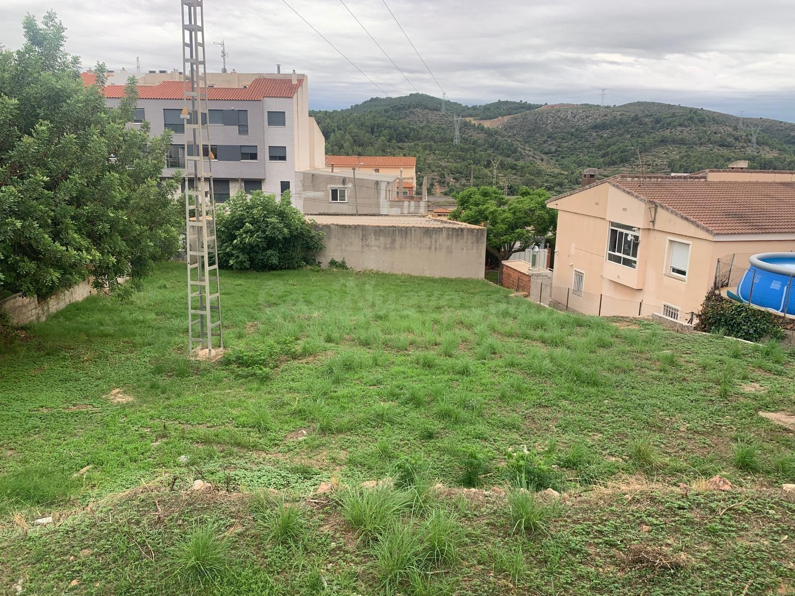 *Imagina construir el hogar de tus sueños en una parcela única en Borriol.*