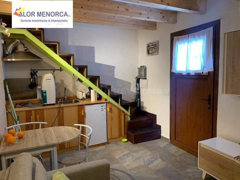 Casa con patio y cochera