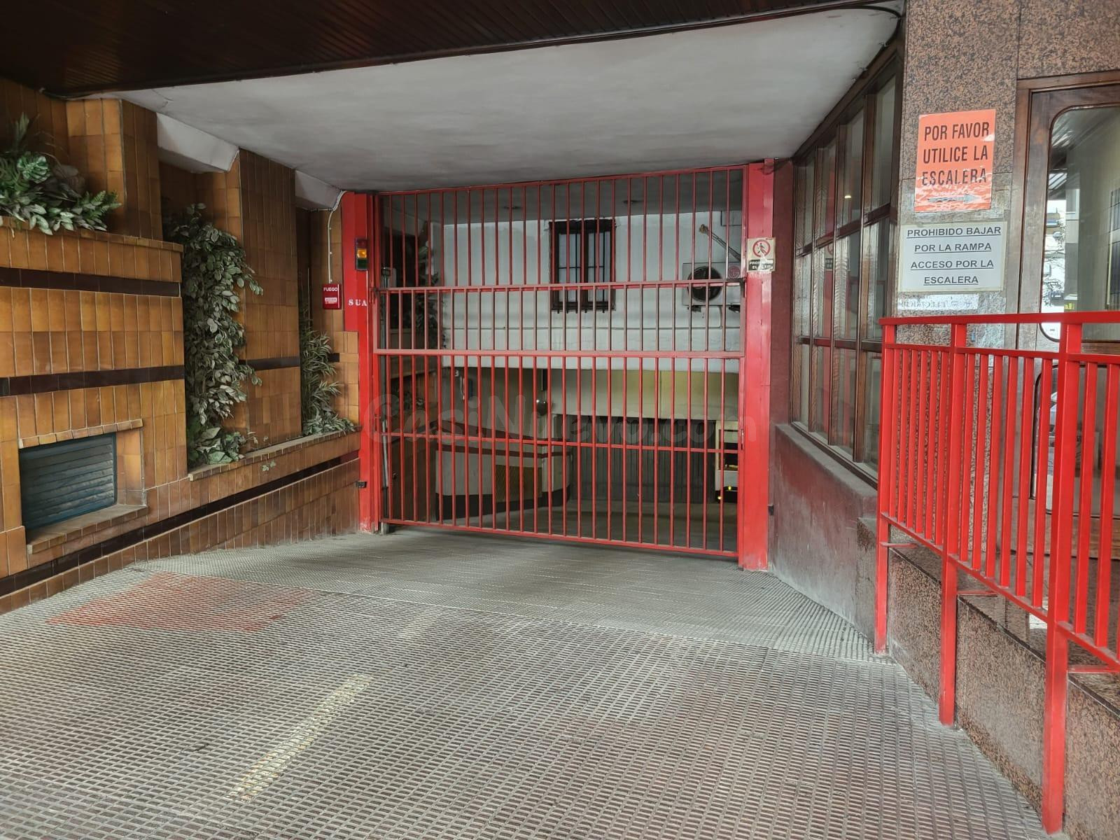 Garaje en venta en Calle General Eguía 5