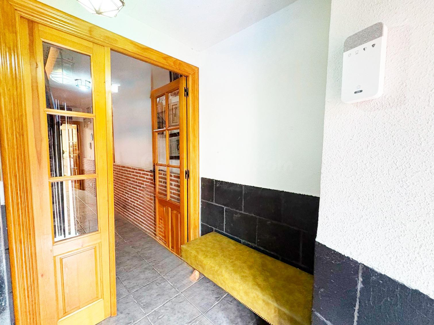 Urbis te ofrece una casa en venta en Navarredonda de la Rinc - foto 3
