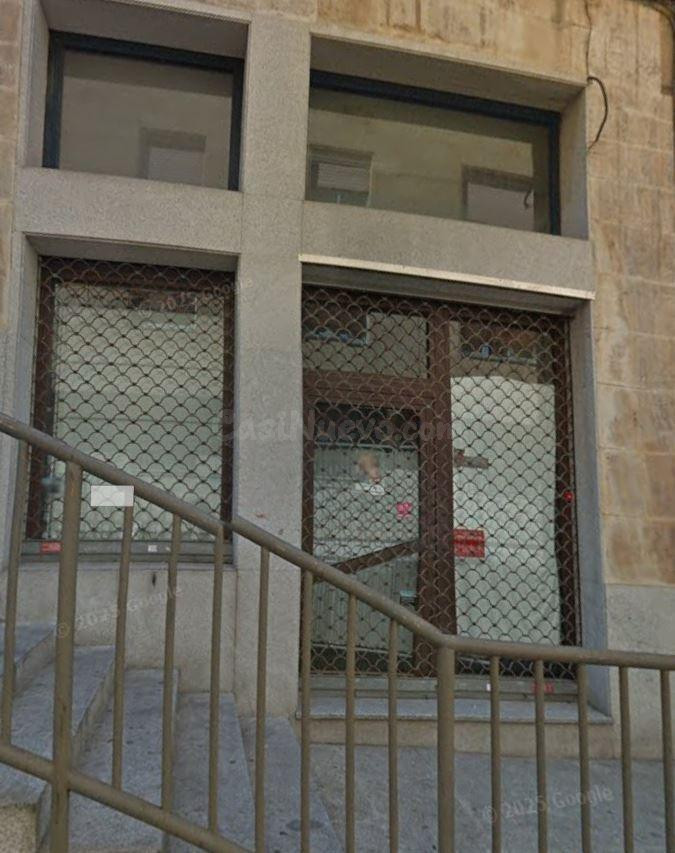 LOCAL VENTA SALAMANCA. Urbis te ofrece un local comercial en venta en zona San Cristóbal, Salamanca.