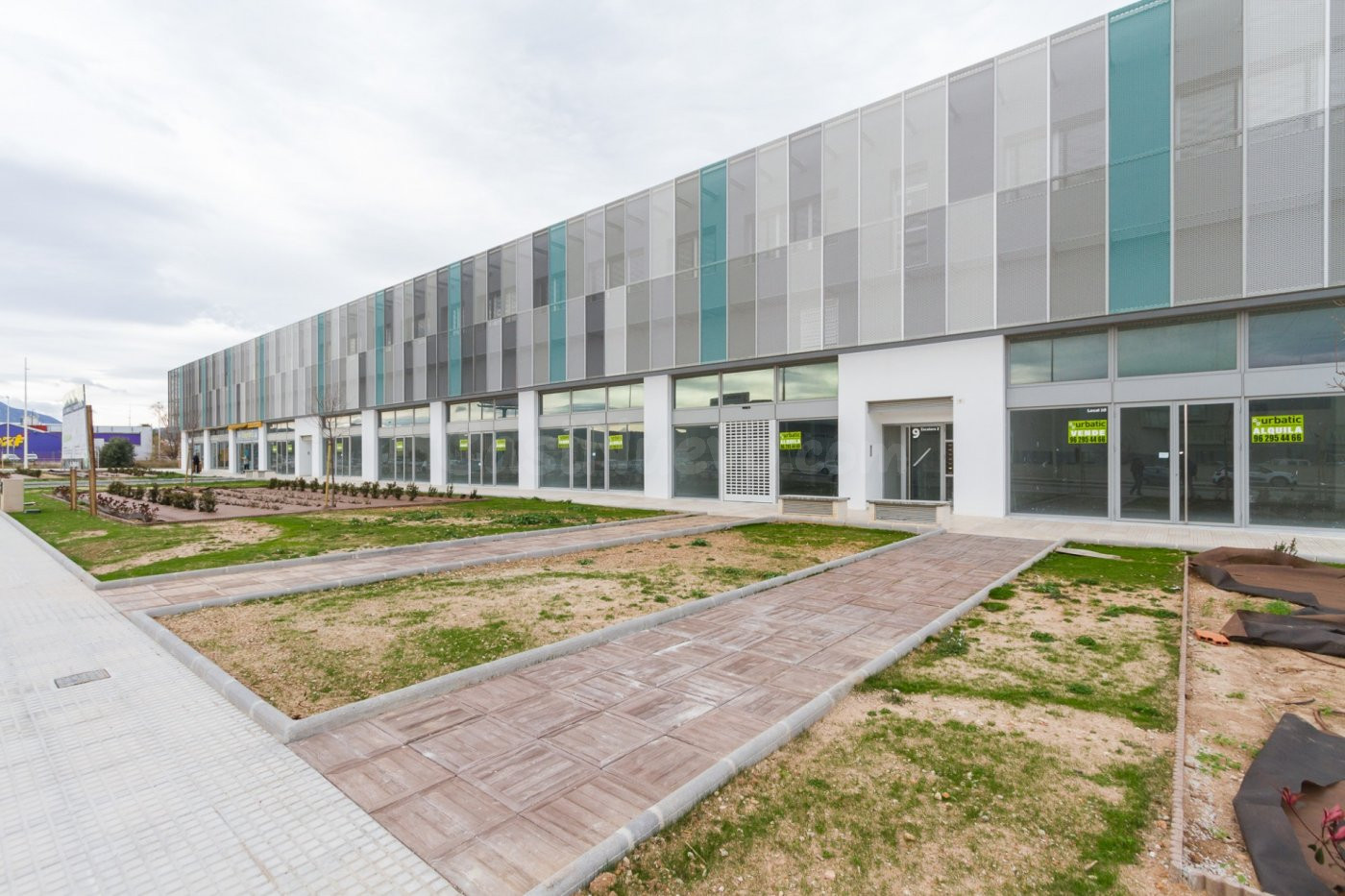 El local ideal para  tu negocio enfrente del nuevo Hospital comarcal  🏥