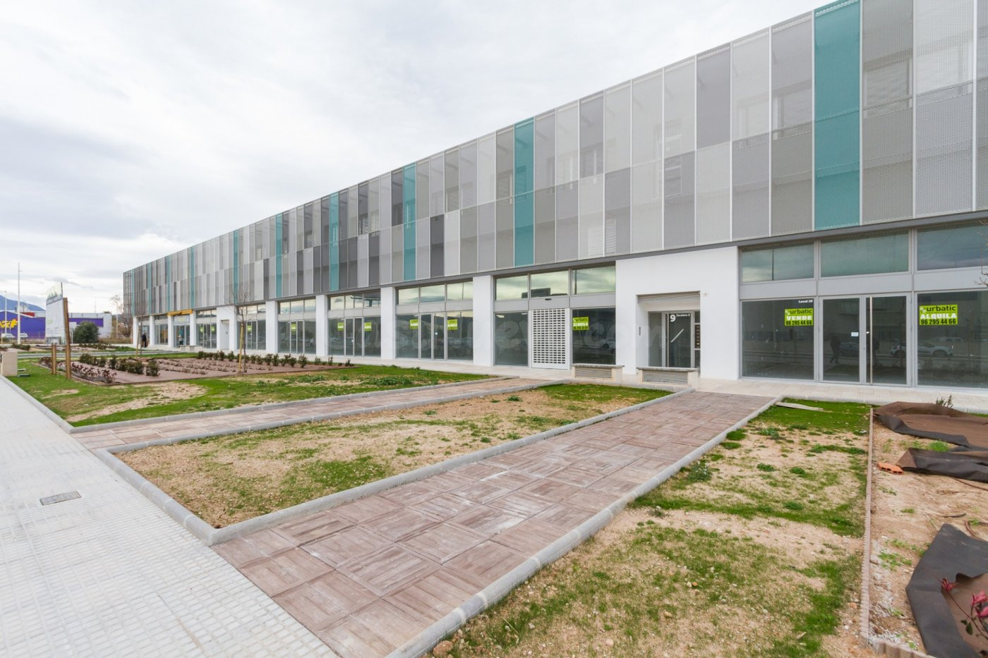 El local ideal para  tu negocio enfrente del nuevo Hospital comarcal  🏥