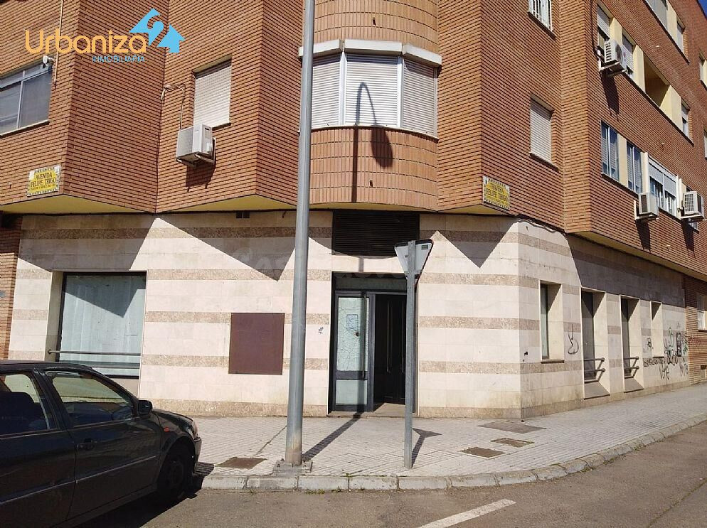 Oportunidad de Inversión: Local Comercial en Badajoz