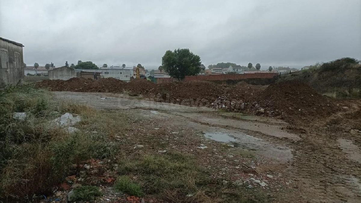 TERRENO URBANIZABLE EN MORALEJA - foto 5