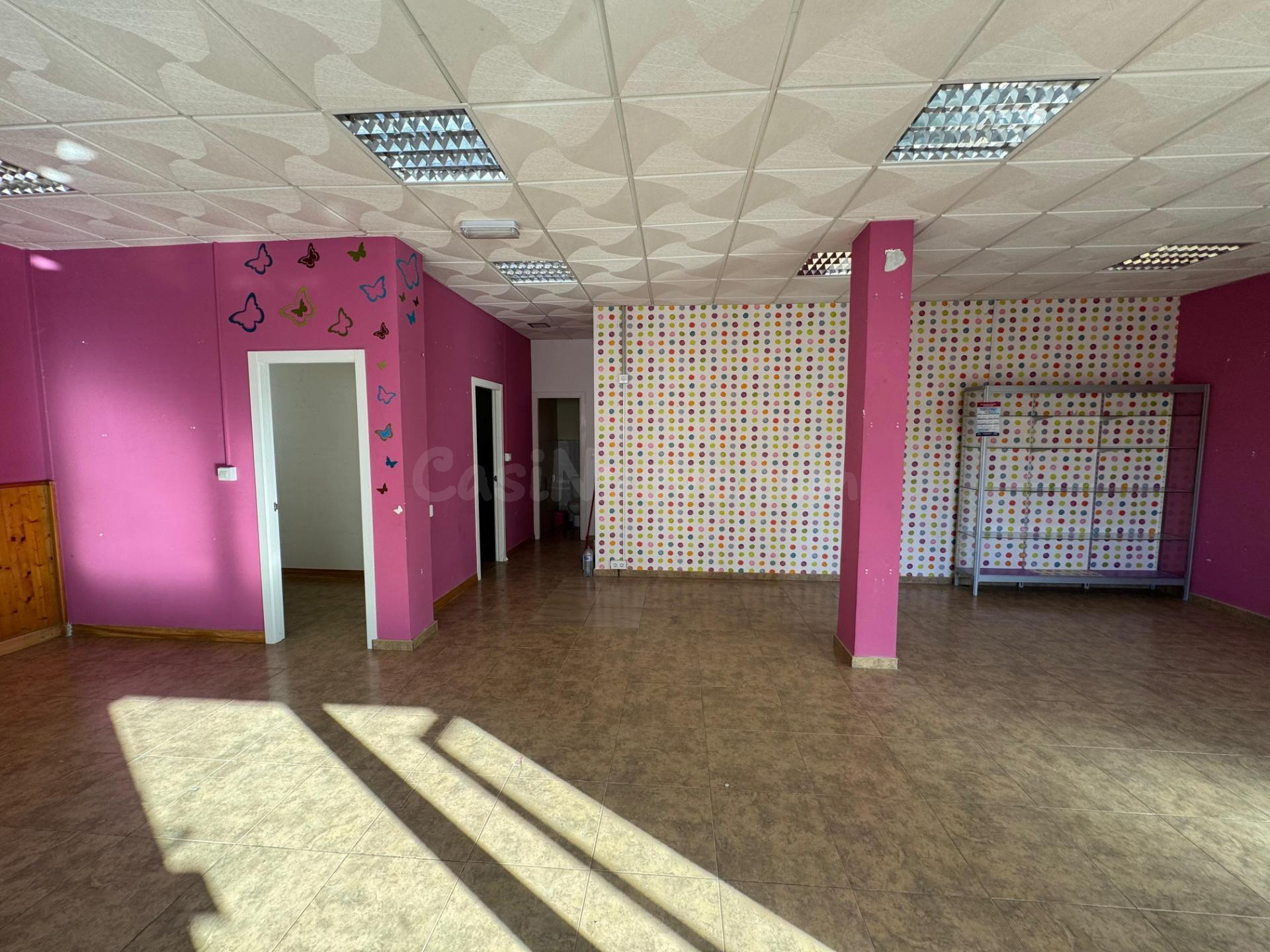 Se alquila local en Benahadux - foto 4