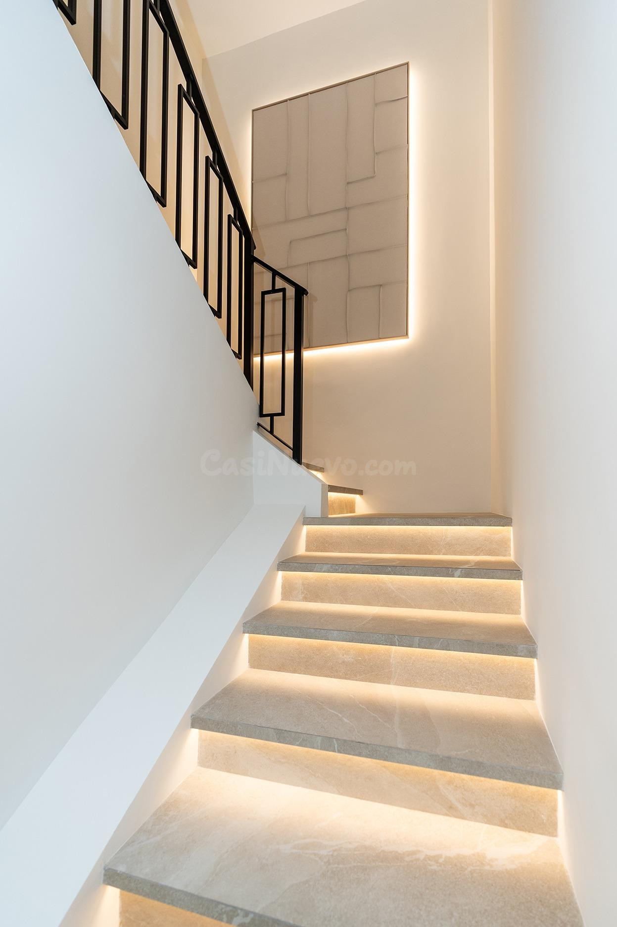 Casa adosada de 4 dormitorios en La Rinconada Valle del Golf de Nueva Andalucía Completamente reformado con altos estándares.