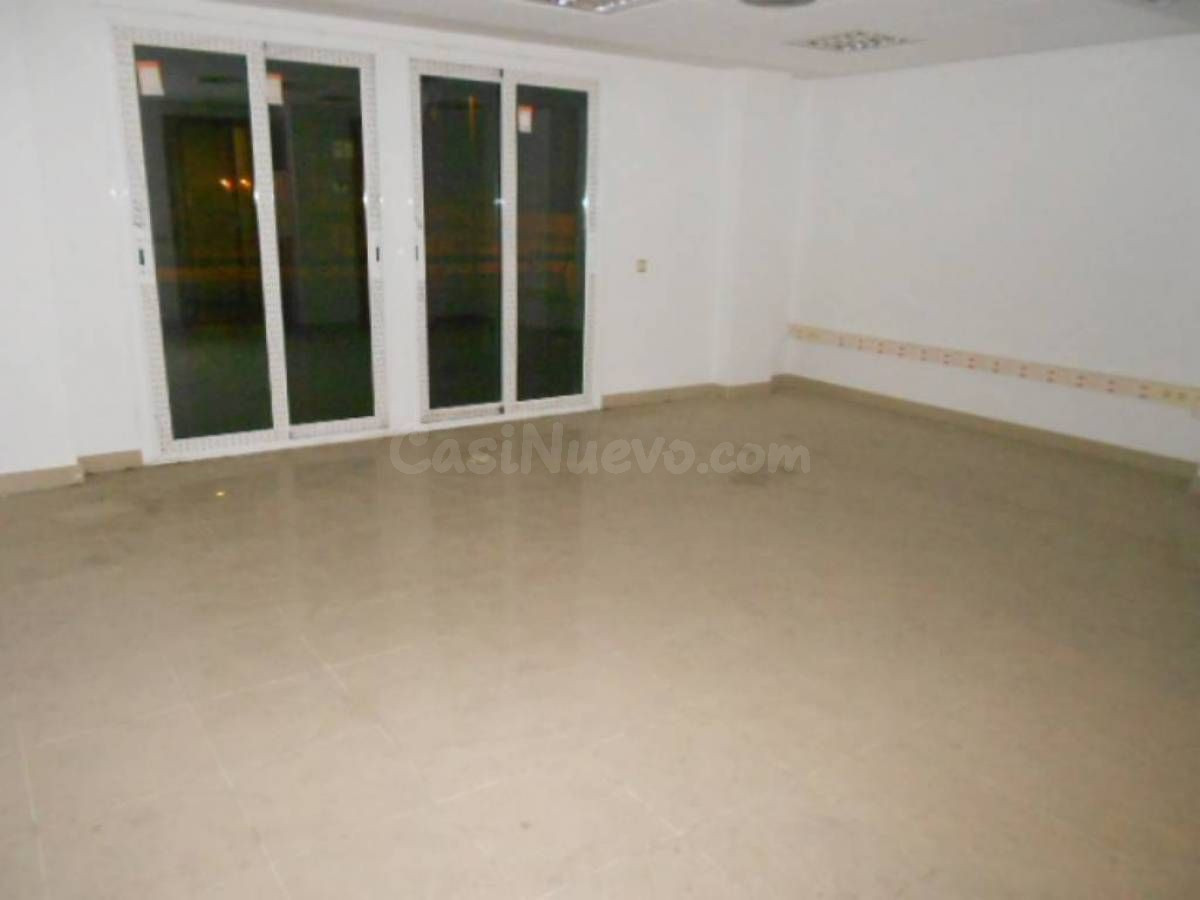 OFICINA EN ALQUILER