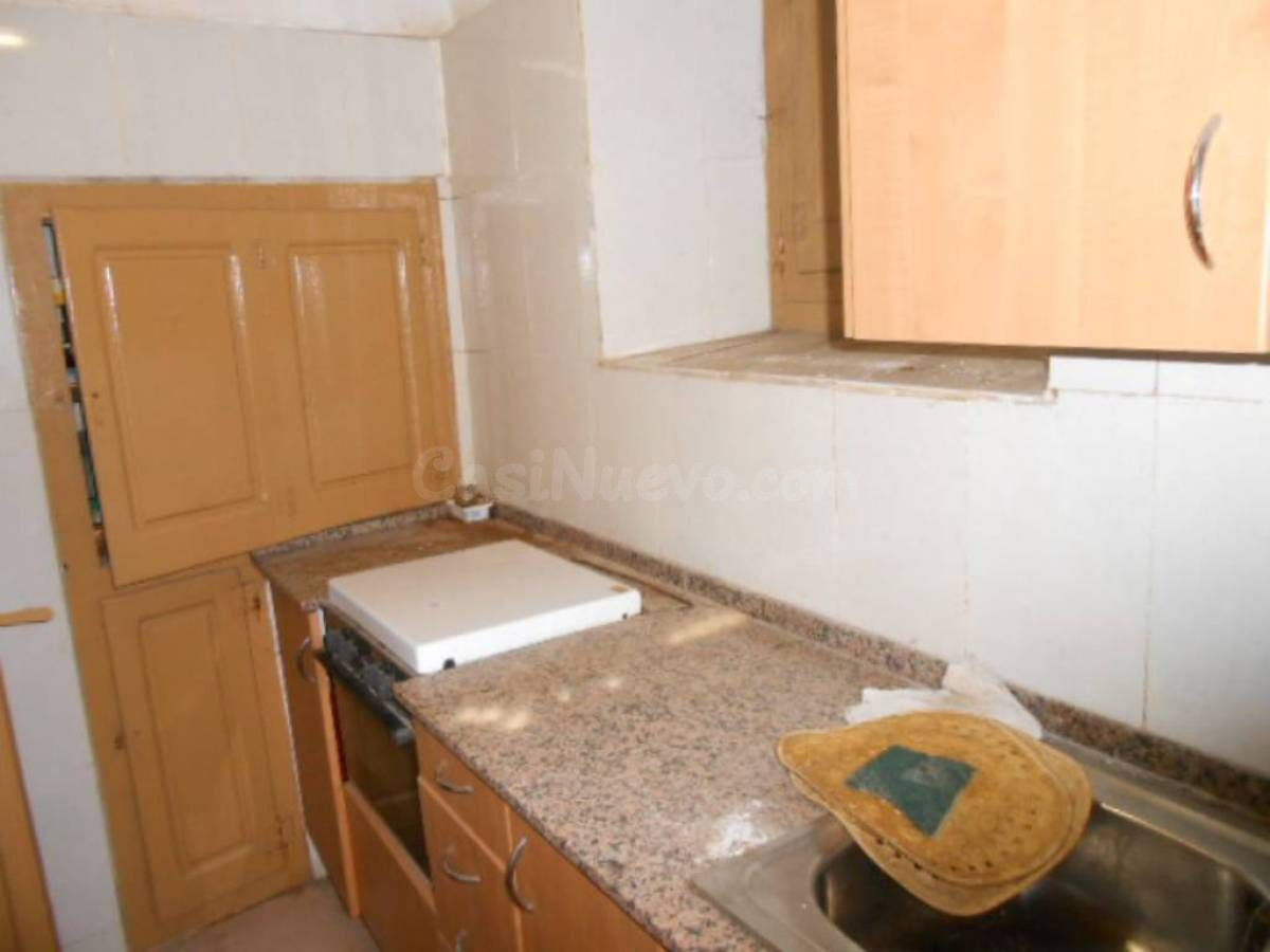 CASA ADOSADA EN VENTA - foto 3