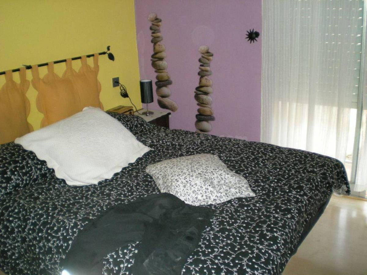CASA CON TERRENO EN VENTA