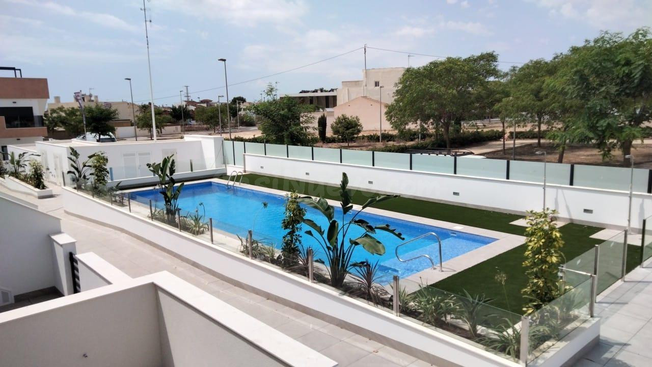 "Residencial La Rambla Beach IV