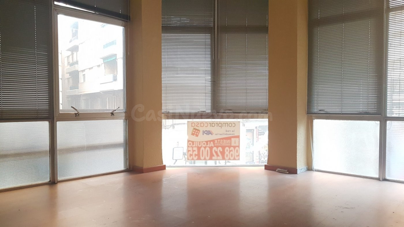 Oficina de 45 m2 en la Plaza Cetina