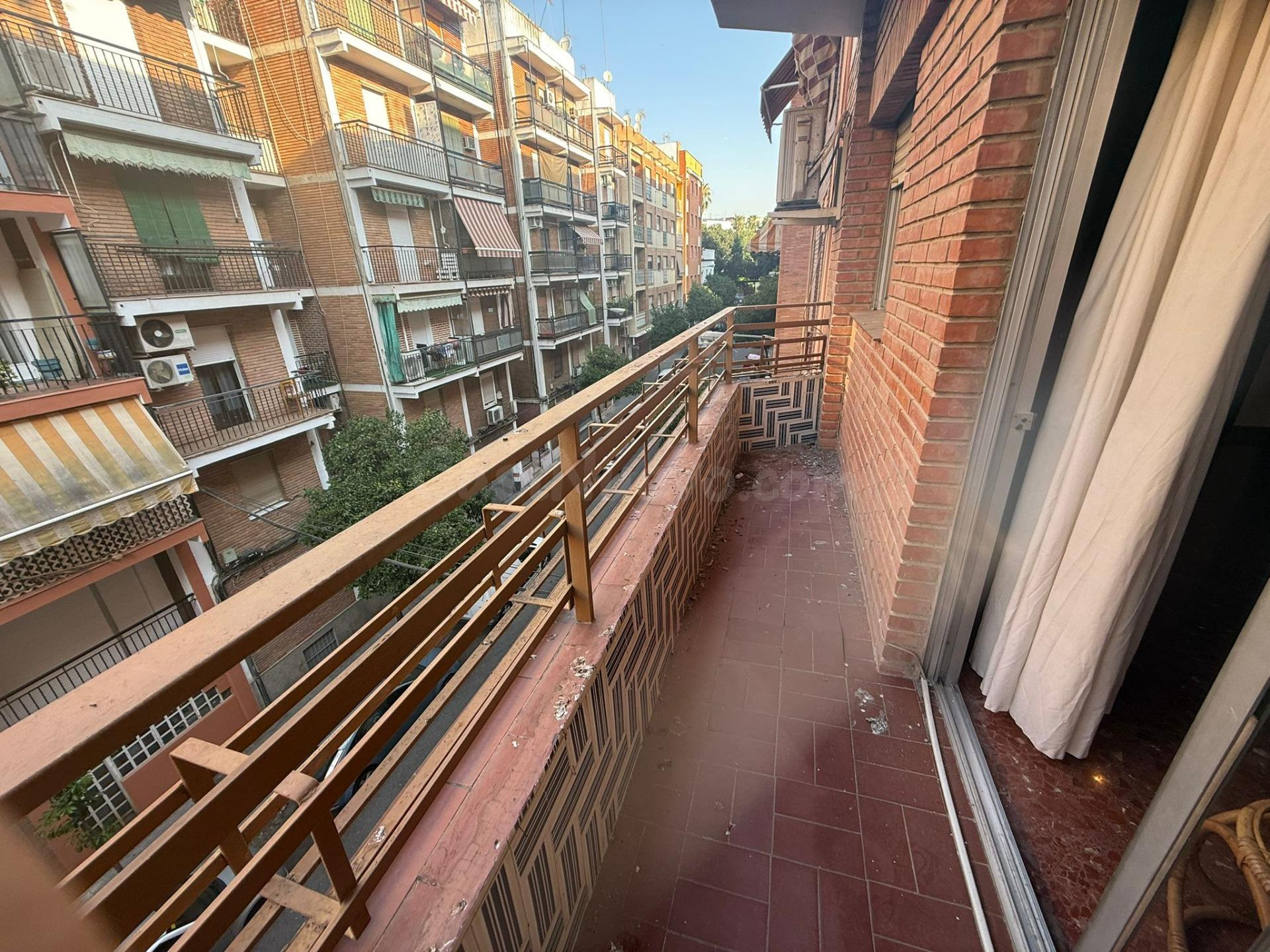 Piso de alquiler para estudiantes junto a Hotel Oxidado | Desde 265€ por habitación