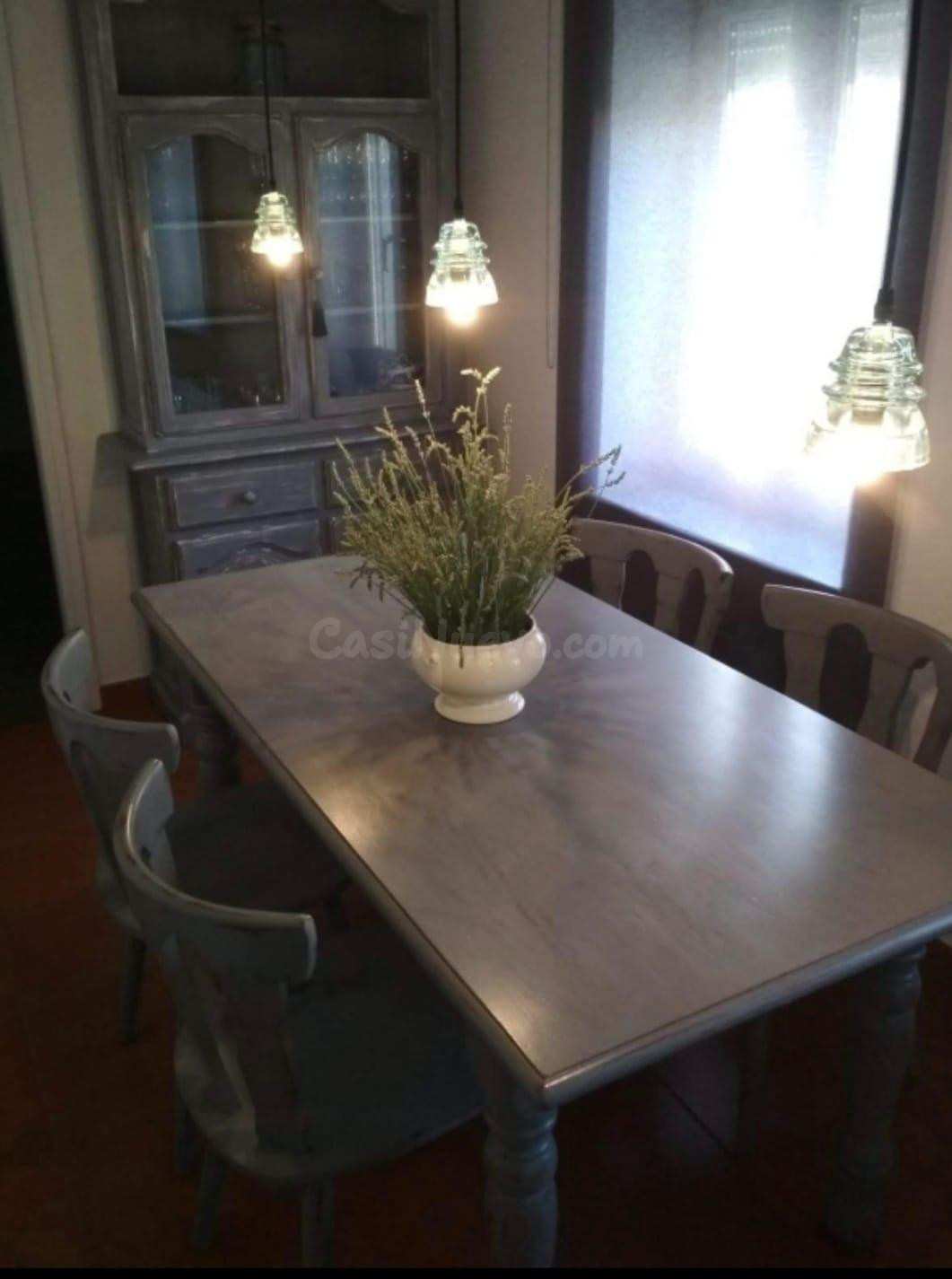 SE VENDE CASA EN EL CENTRO . 2 PLANTAS, 4 HAB., SALÓN, COCIN