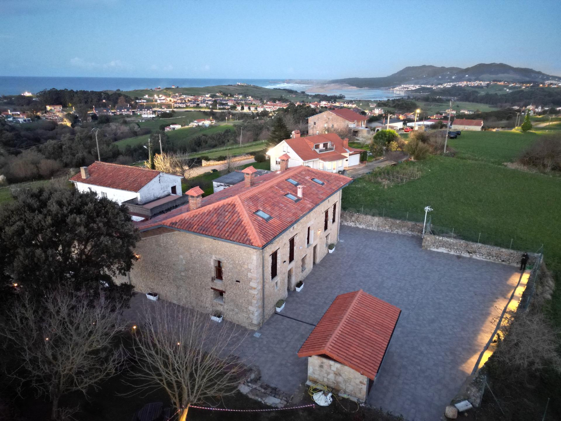 🏡 Complejo turístico rural a estrenar, 6 apartamentos para 24 huéspedes🌿