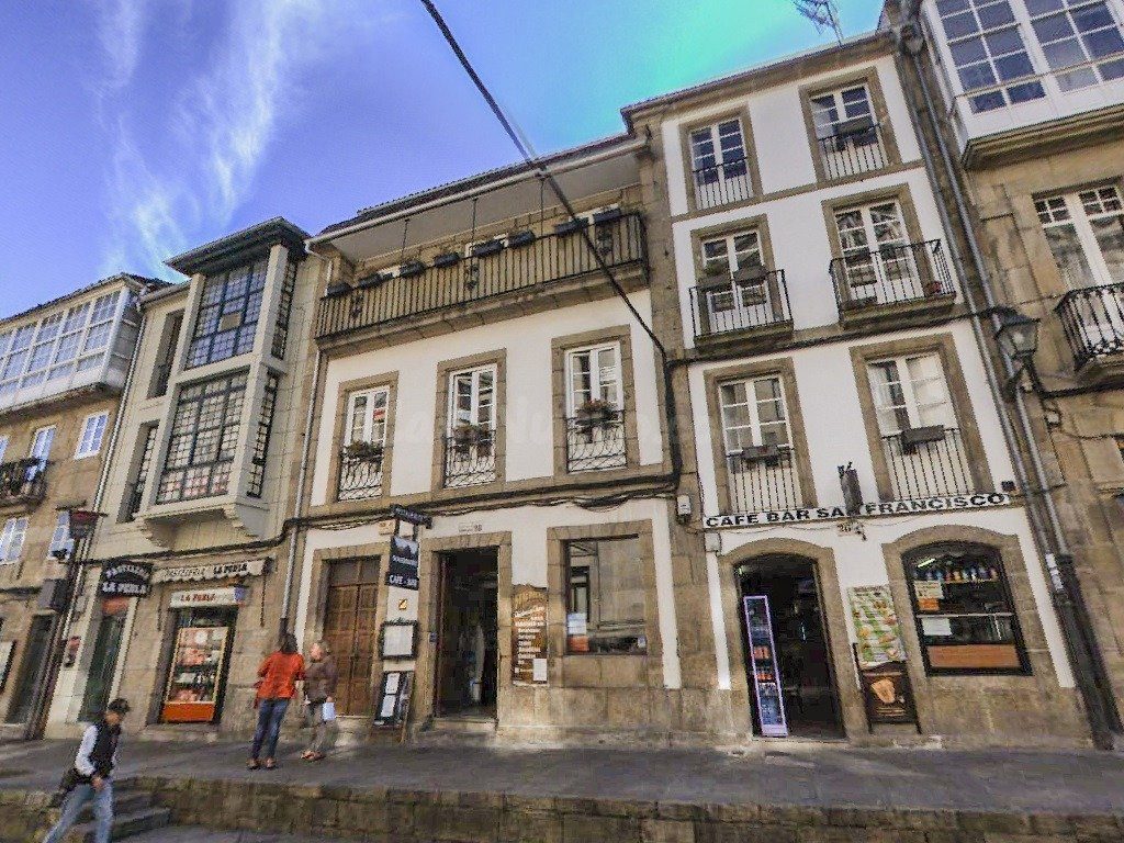 CASA EN VENTA EN ZONA MONUMENTAL EN SANTIAGO