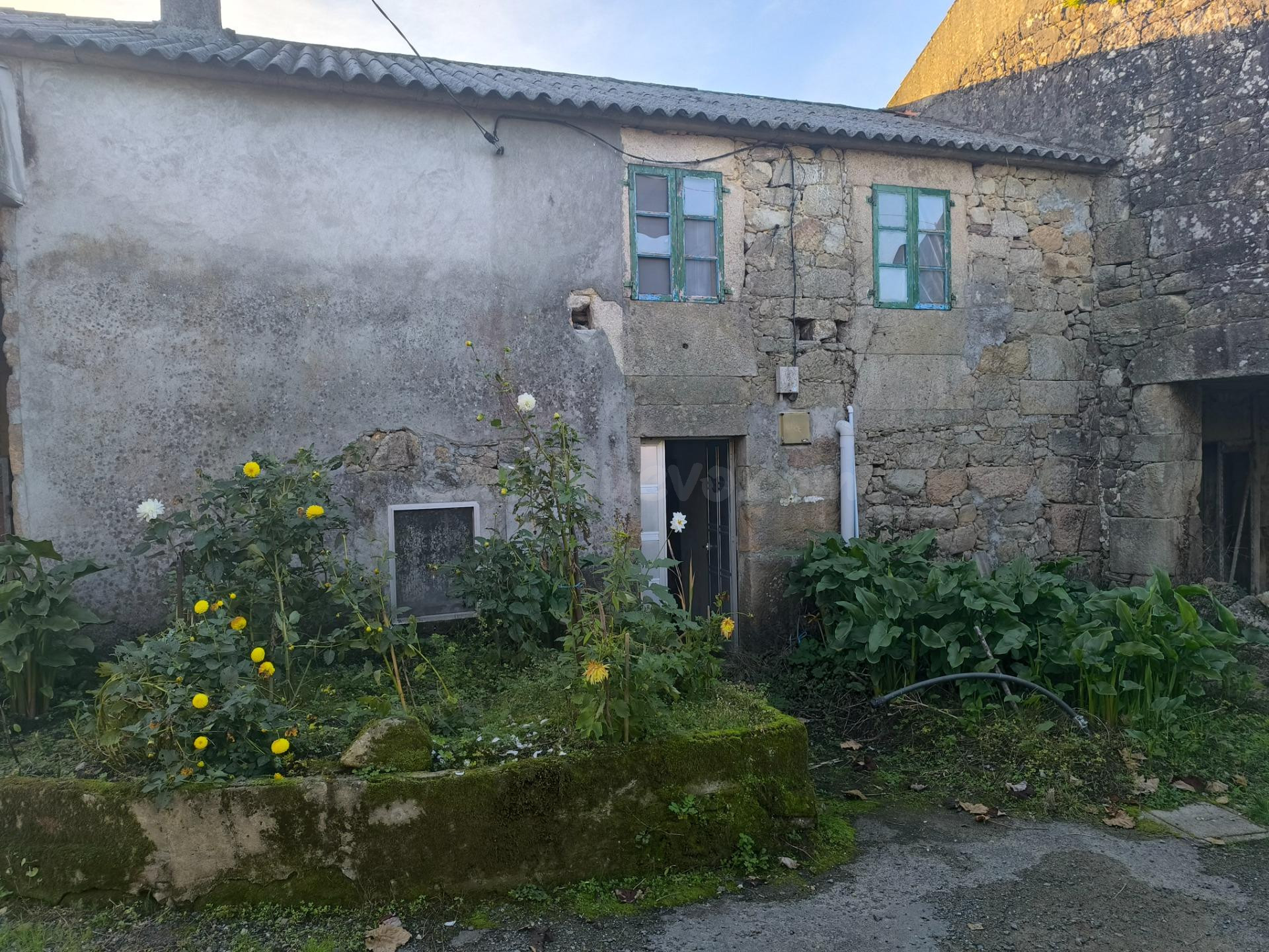 CASA DE PIEDRA PARA RESTAURAR EN BASTAVALES