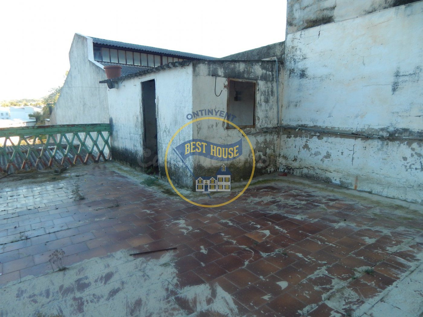 EDIFICIO EN ONTINYENT IDEAL PARA HACER VIVIENDAS
