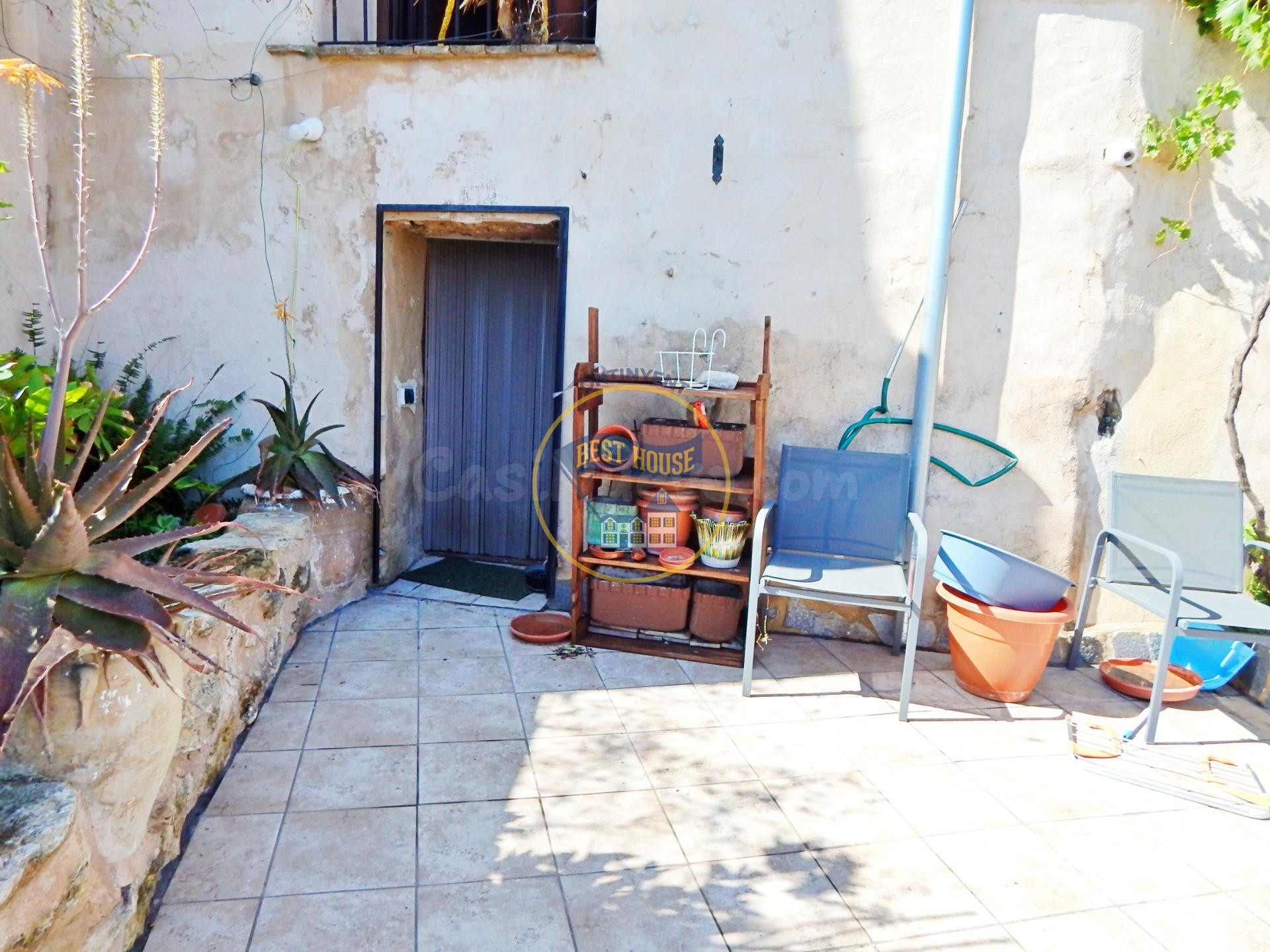 CASA CON VISTAS ESPECTACULARES EN CASCO ANTIGUO DE BOCAIRENT (VALENCIA)