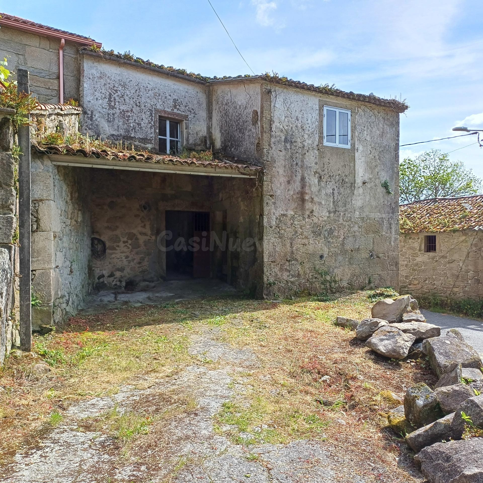 CASA EN VENTA PARA RESTAURAR