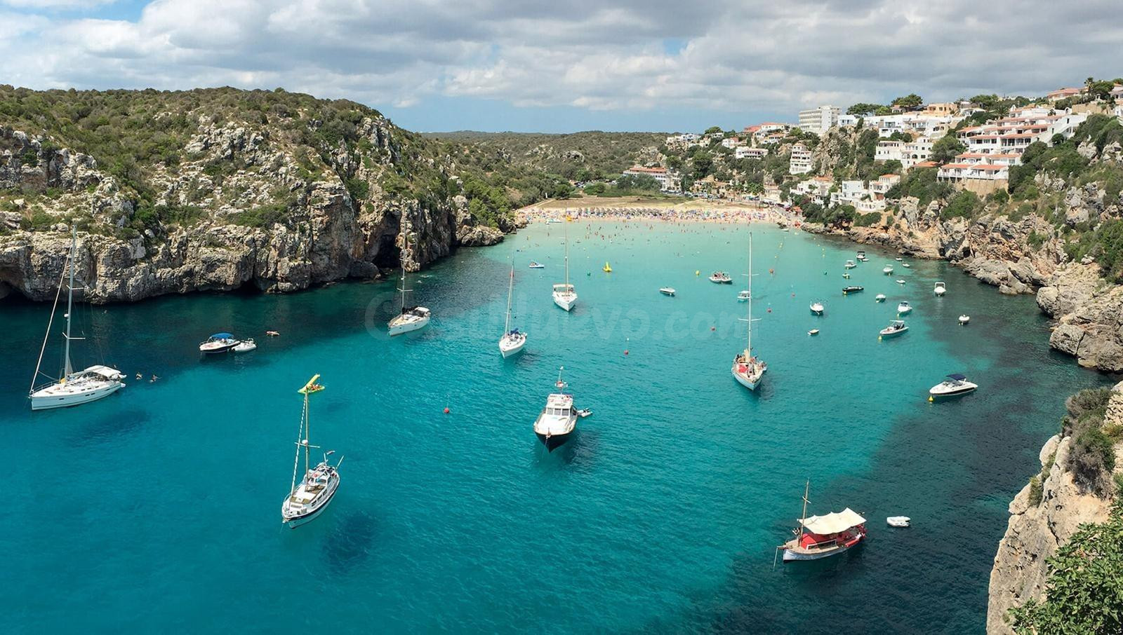 "Oportunidad Única en Cala’n Porter – Menorca: Terreno Urbano