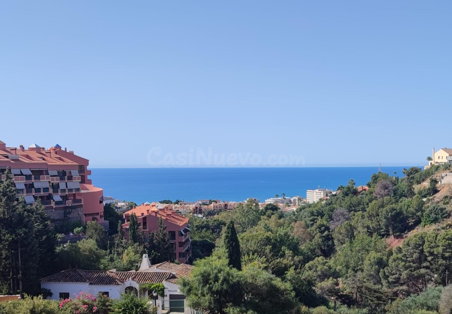 se vende impresionante atico duplex en fuengirola