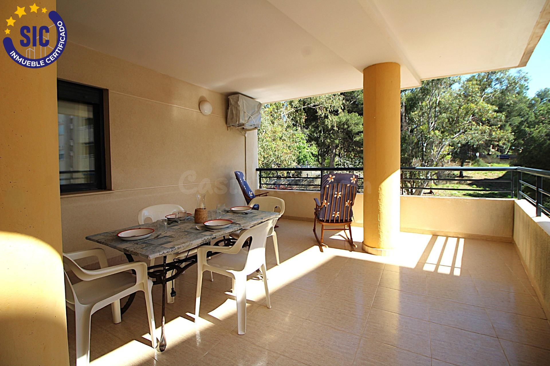 Magnifico apartamento de tres habitaciones junto al mar con piscina, garaje y trastero, zona playa de la Concha