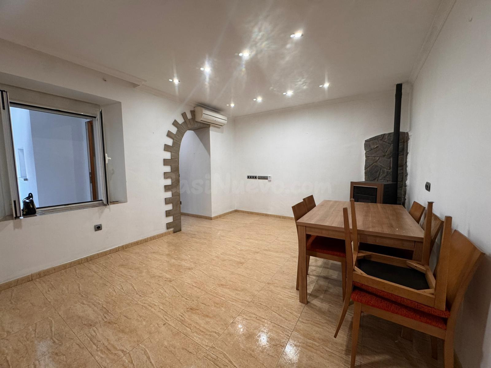 DESDE 353 € AL MES -  ESTUDIO DE FINANCIACION GRATIS - CASA DE PLANTA BAJA EN CARDONA CON 3 HAB. DOBLES Y TERRAZA