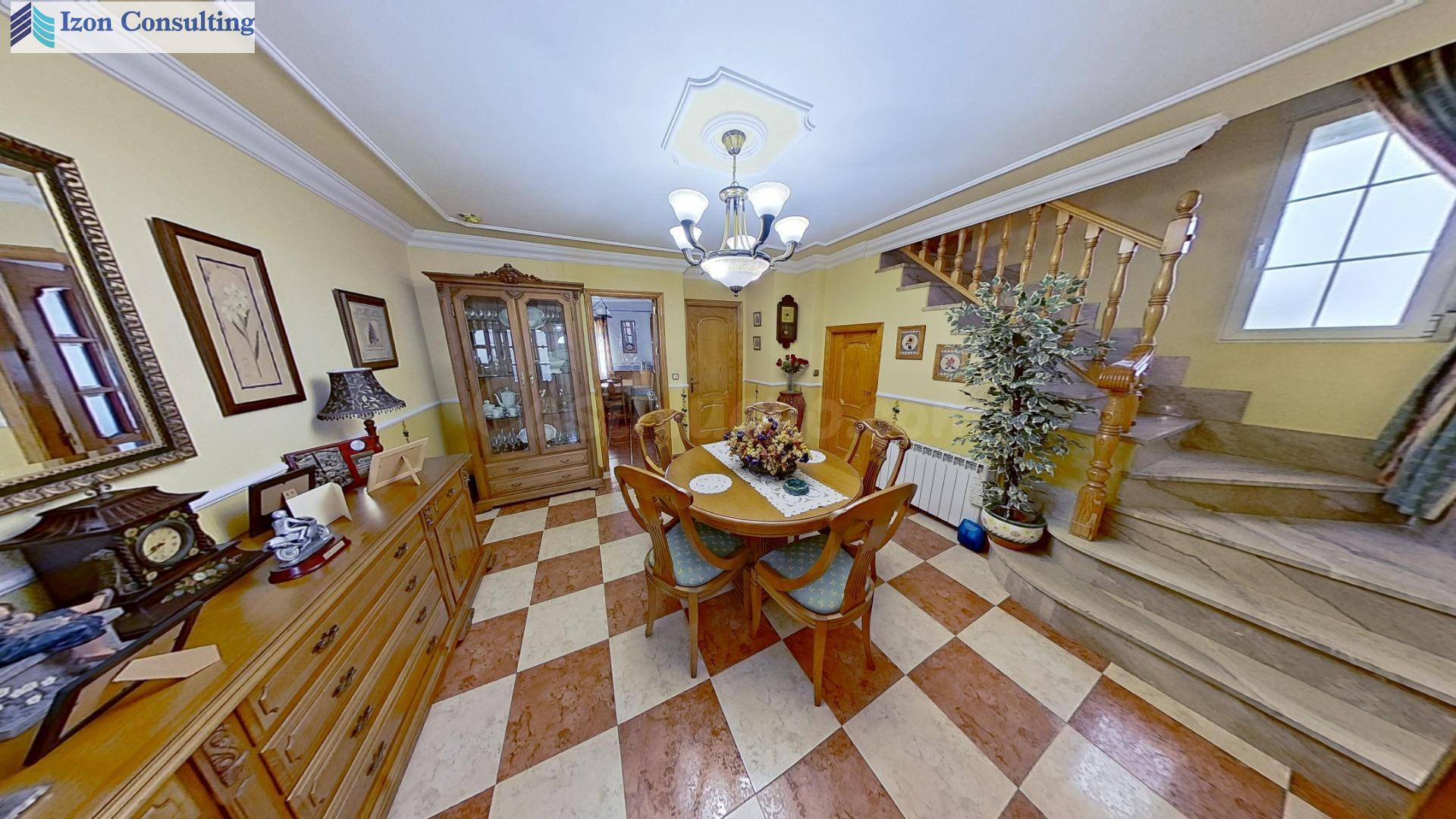 CASA DE 2 PLANTAS EN HELLÍN CON 3 habitaciones , 2 BAÑOS Y A - foto 2