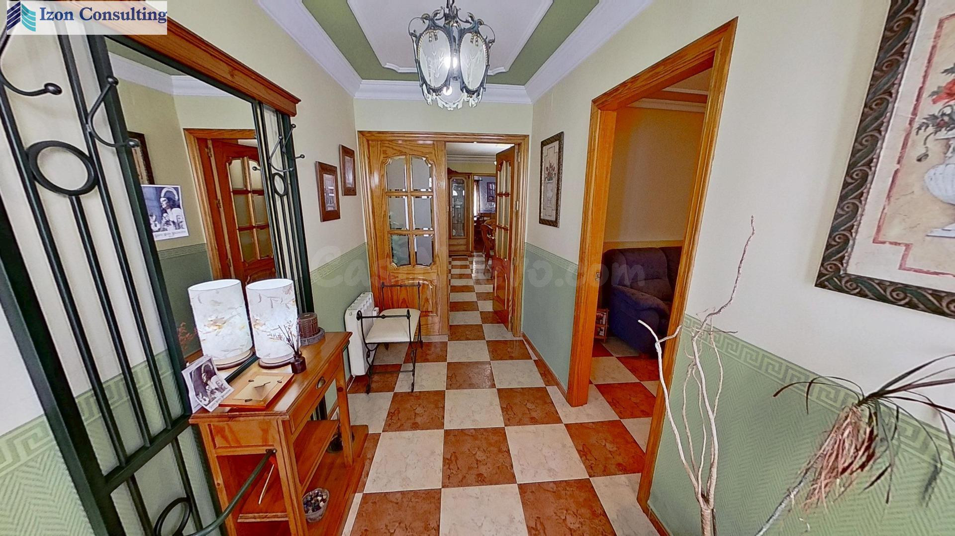 CASA DE 2 PLANTAS EN HELLÍN CON 3 habitaciones , 2 BAÑOS Y A - foto 3
