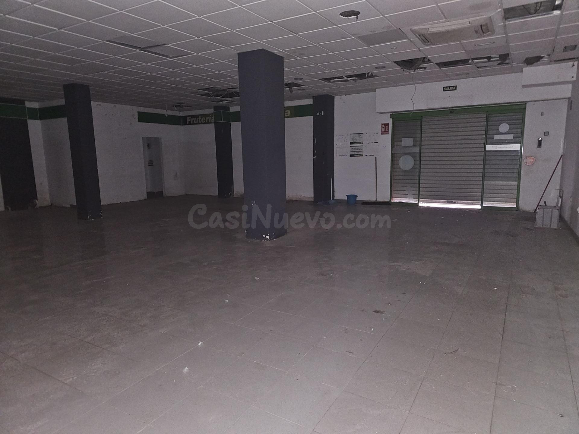 BAJADA DE PRECIO!!!!    Local comercial junto al  Corte Ingl