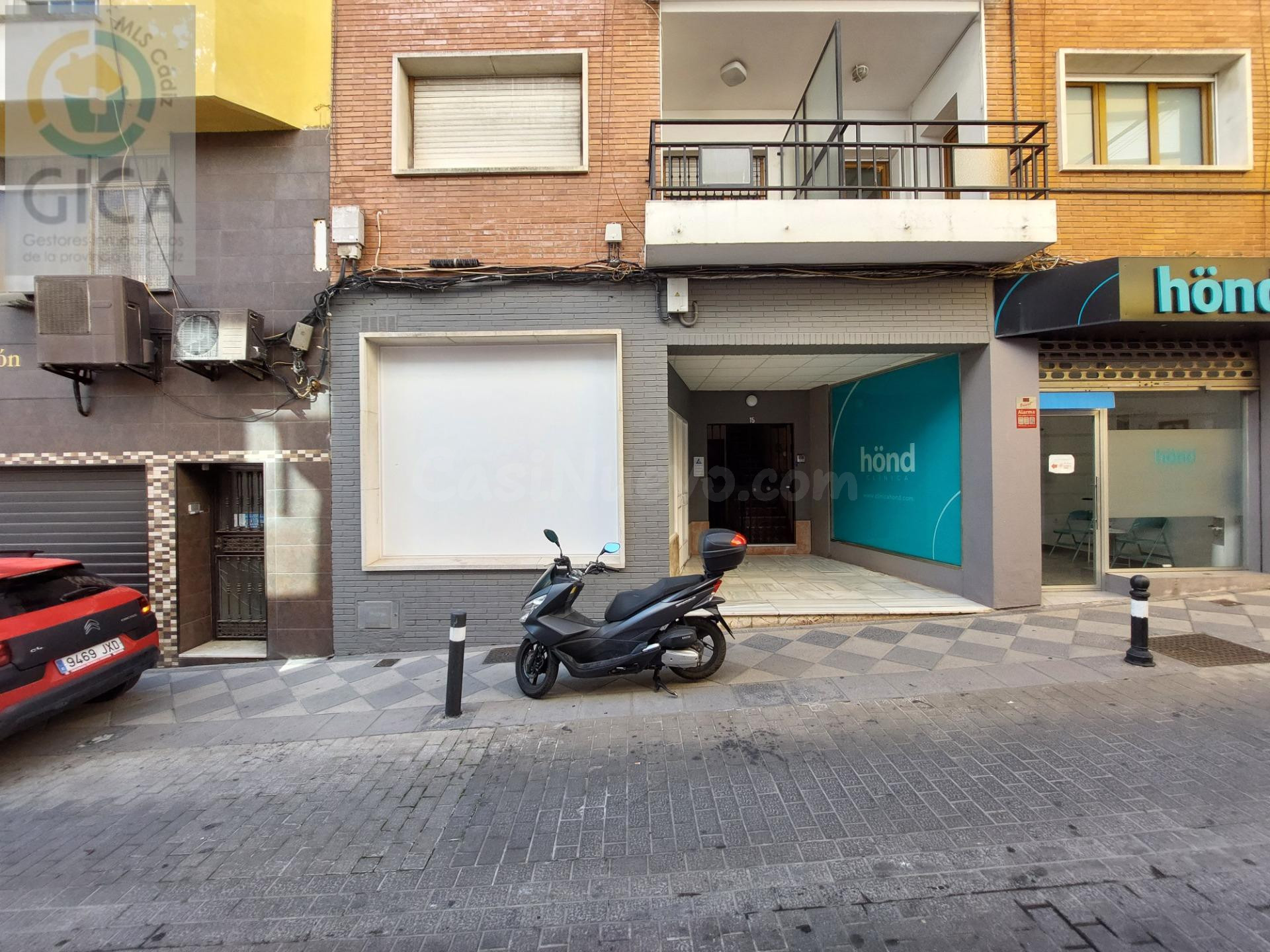 Fantástico local en pleno centro de Algeciras