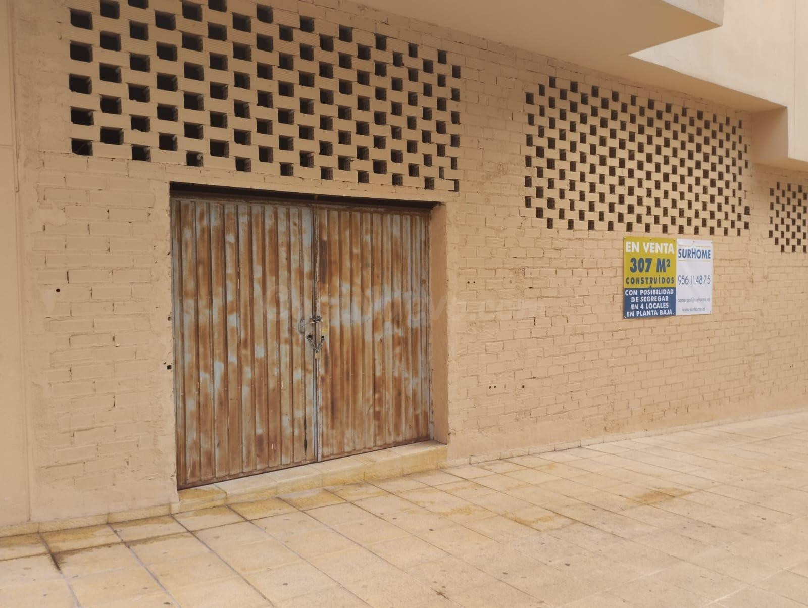 Amplio y espléndido local en San Bernabé