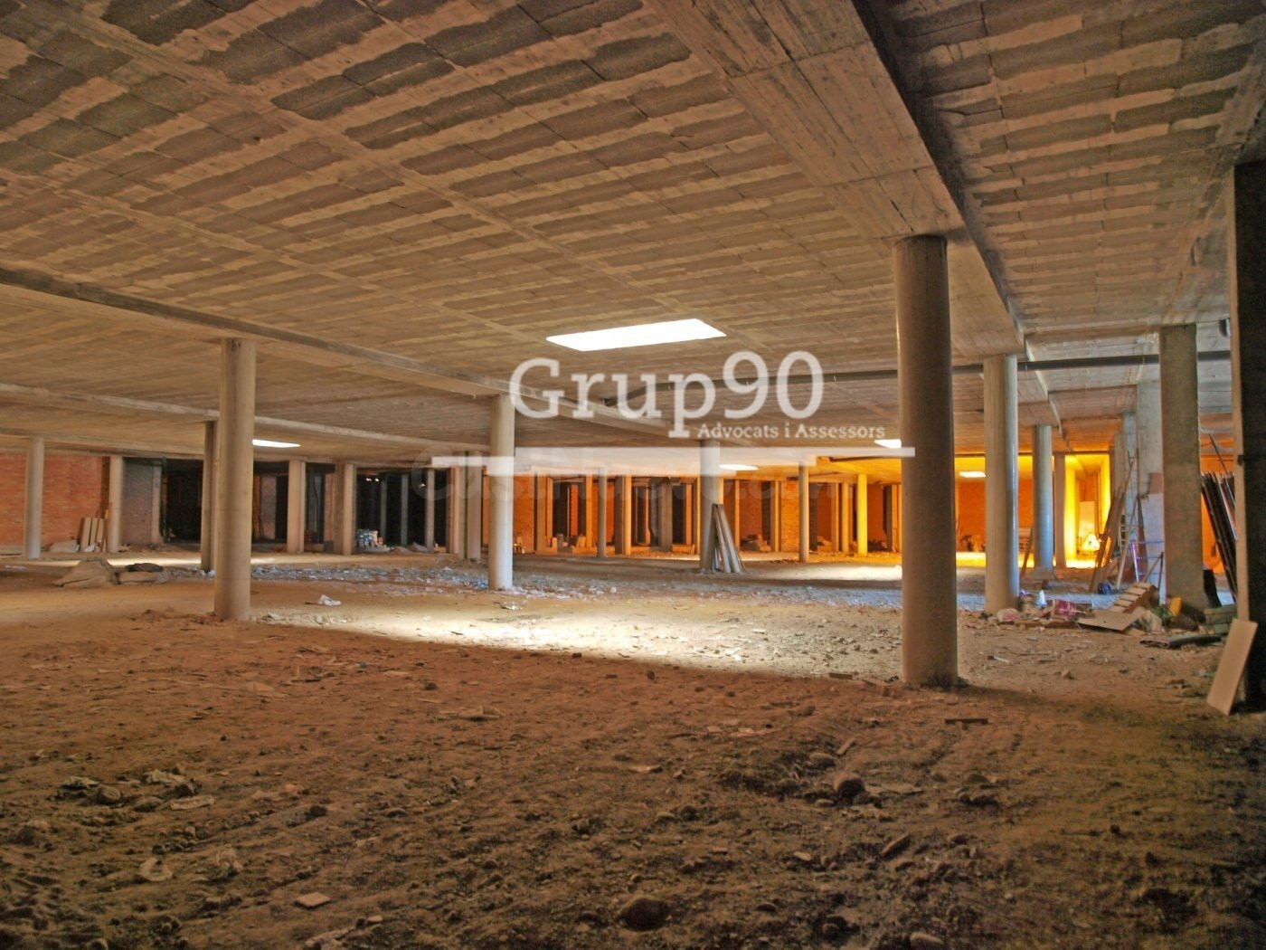 LOCAL COMERCIAL DE MÁS DE 5.000M2 EN LLEIDA