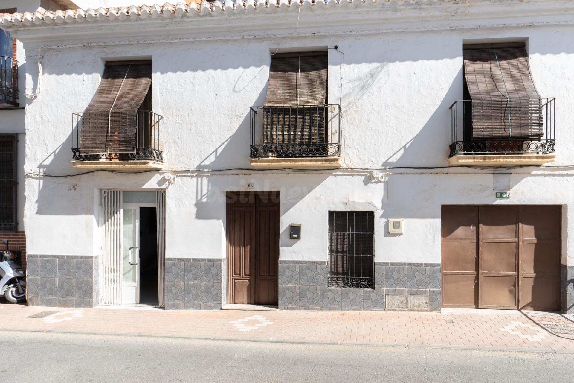 Encantadora Casa para Reformar en el Casco Antiguo de Salobreña en Calle Cristo!!!
