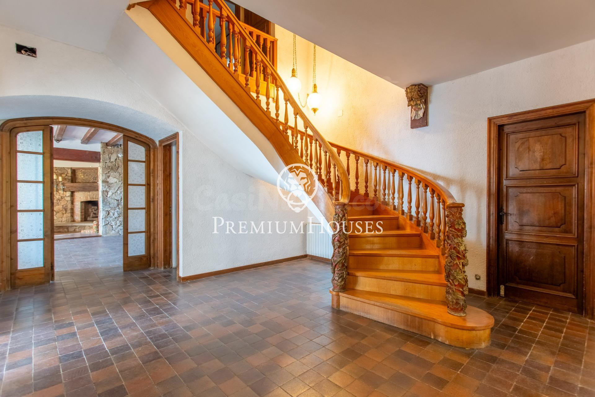 Majestuosa propiedad única en venta en Cabrera de Mar - foto 4